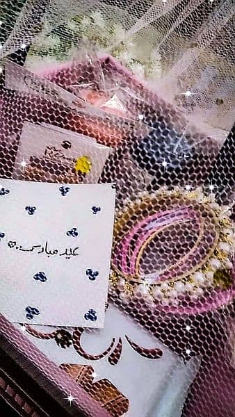 Amazing Eid Gift Basket Wedding Box Birthday Gift with Scented Candles 3