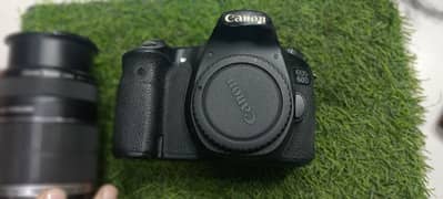 canon 60D lush condition for professional use urgent sale 0