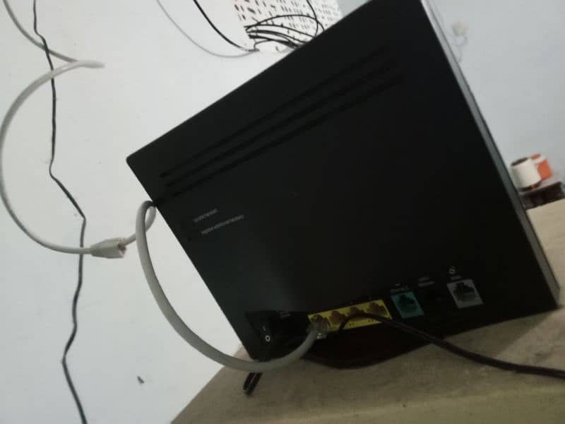 Wi-Fi router for sale All okay 10 bye 10 condition 1