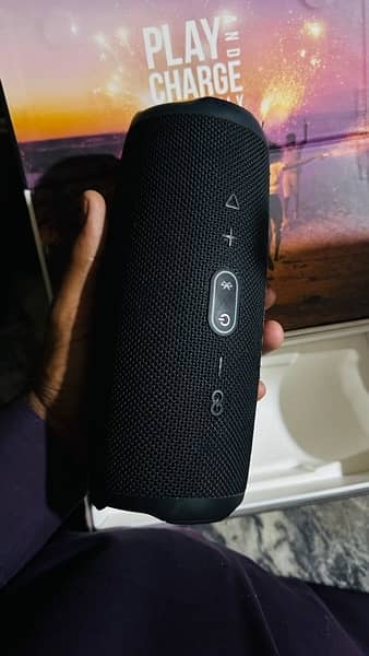 JBL Charge 5 With Box 4