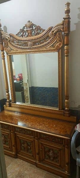 dressing table new condition 0