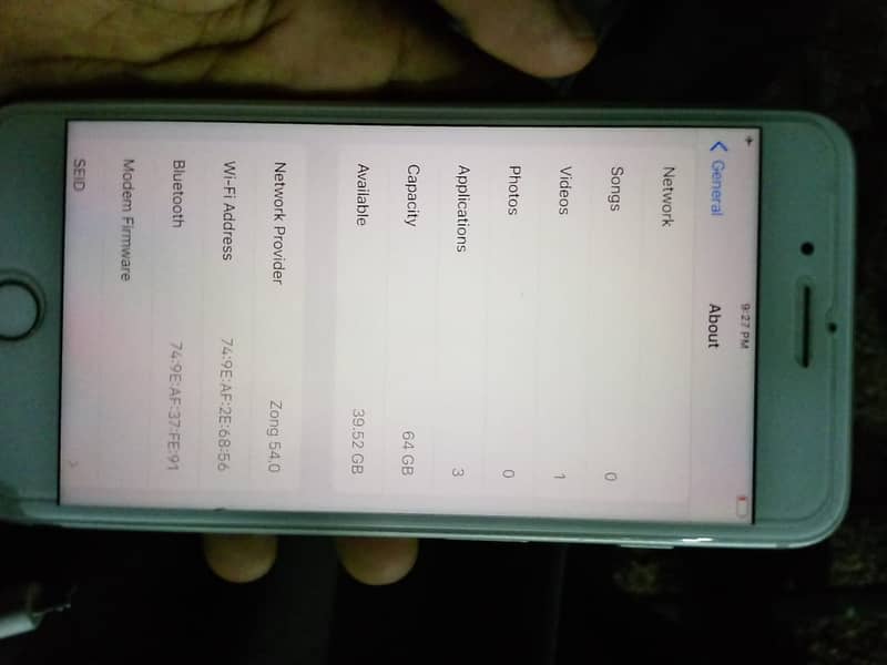 Iphone 8 plus
Back fracture
9/10
Non pta
Finger working
Bettery 100% 1