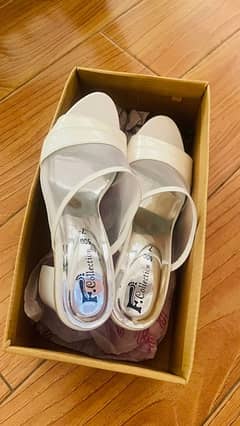 new white block heels