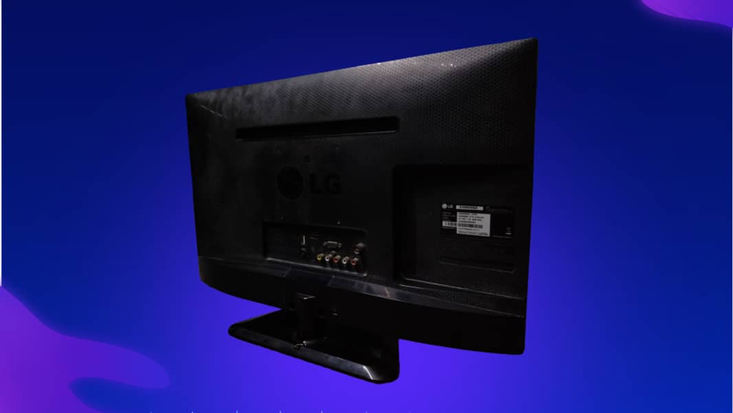 24 INCHES HD Monitor LG 4
