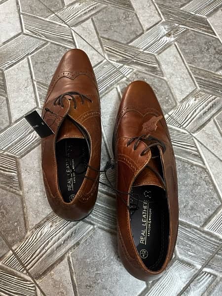 Taylor and wright men shoes 7