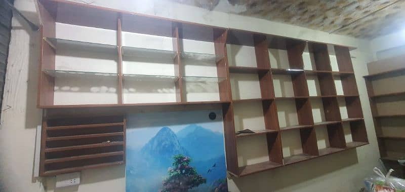 kiryana shop new fitting for sale,,demand 1,2 lac,,30k security. 1