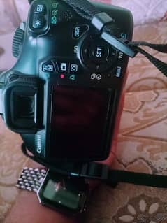 Dslr good condition with original lens Cash on delivery 03096410778 0