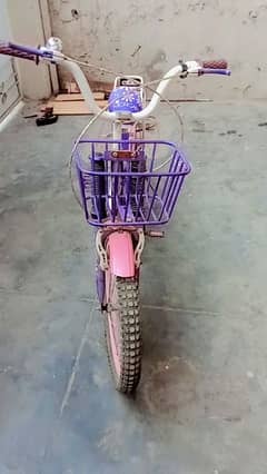 Morgan cycle for girls only 6 month use good condition