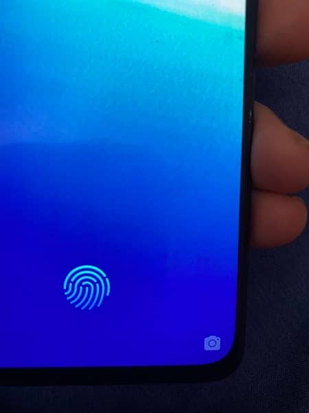 Vivo V15 Pro indisplay fingerprint pop up camera 0