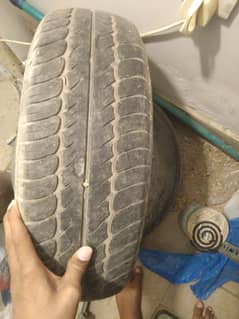 CAR TYRE SELL