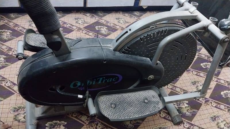 Gym cycling machine/ cardio cycle/ cycling/ Gym machine 2