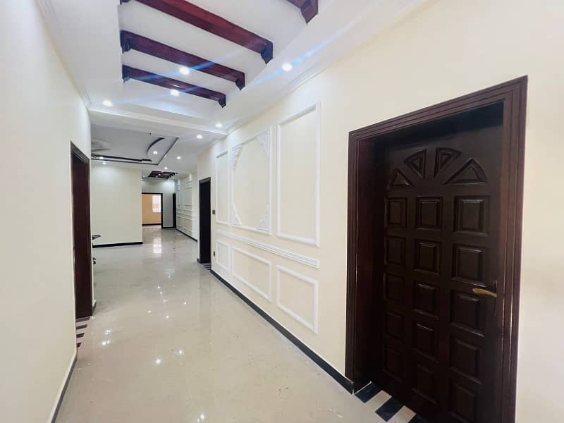 1 Kanal double story double unit house available for sale in Gulshan abad. 16