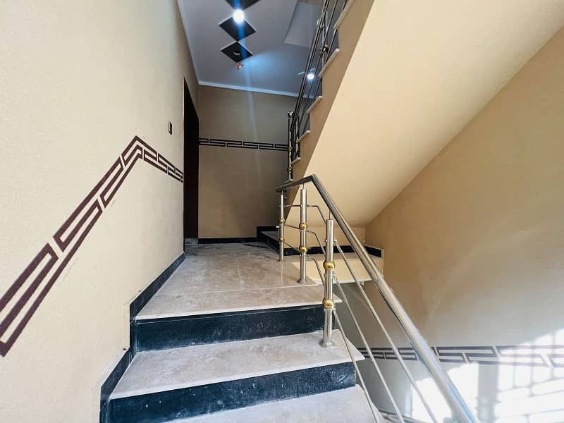 1 Kanal double story double unit house available for sale in Gulshan abad. 24