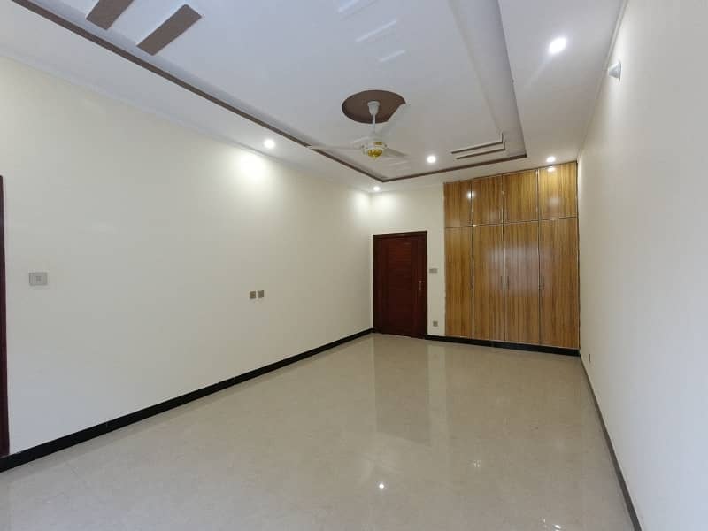 Stunning And Affordable On Excellent Location House Available For Sale In Gulshan Abad Sector 3 6