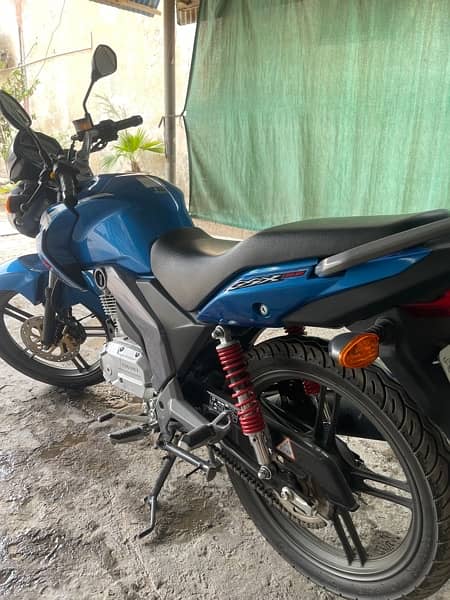 suzuki GS 125 like zero meter serious persons can contact 03006187333 6