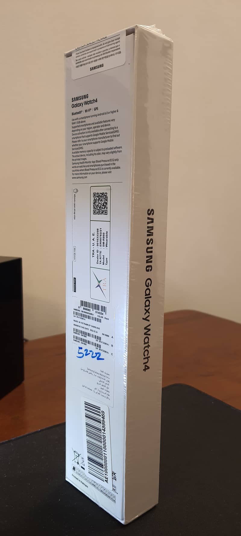 Brand new sealed pack Samsung Galaxy Watch 4 2