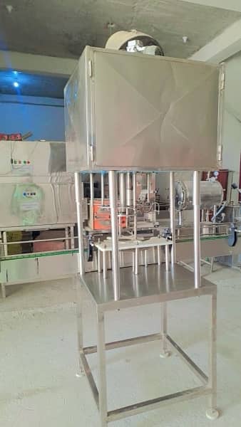 Complete Liquid line level filling machine with pet sealer 5