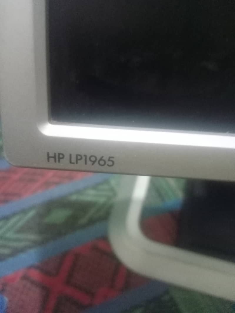 HP ip1965 lcd 19" 7