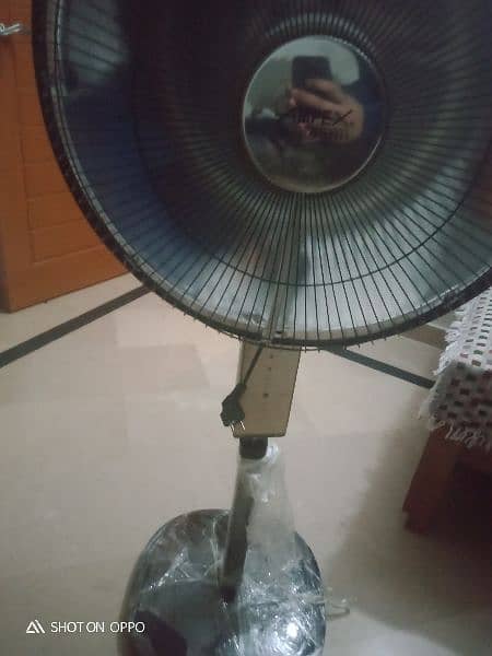 fan heater  1 month usage only very good condition 1