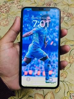 apple iphone 11 pro max 256gb offical pta approved urgent sale