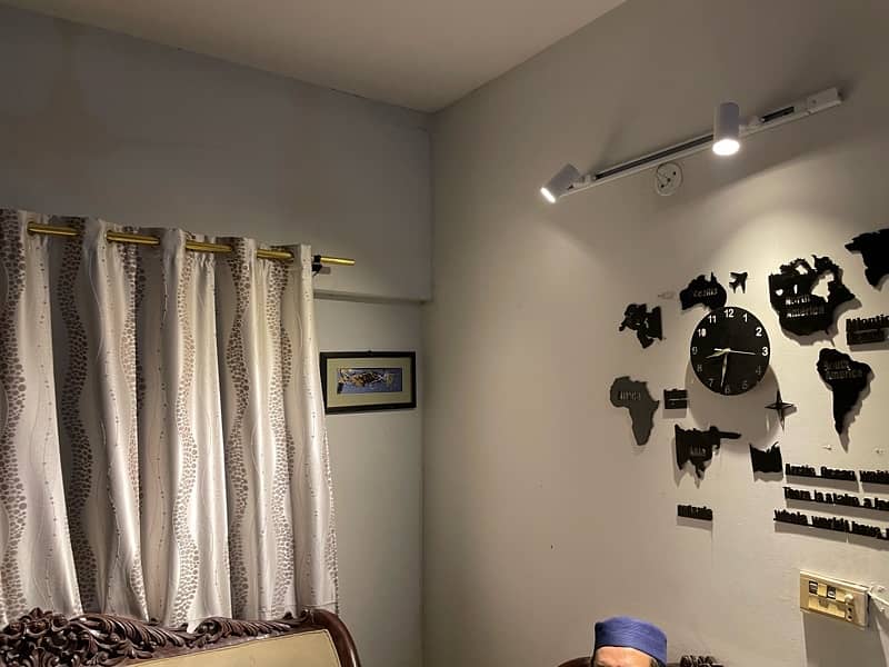 Neat and Clean Private Room - Near Airport 6