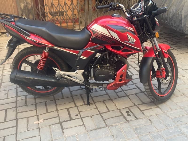Honda Cb 150F for urgent sale read add  only call plz 2