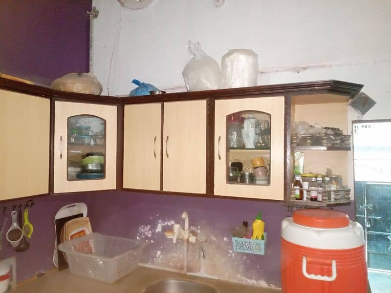 kitchen cabinet good new condition 3