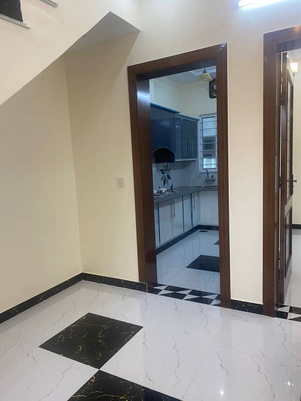 Prime Location 1000 Square Feet House In G-13 For Sale At Good Location 21