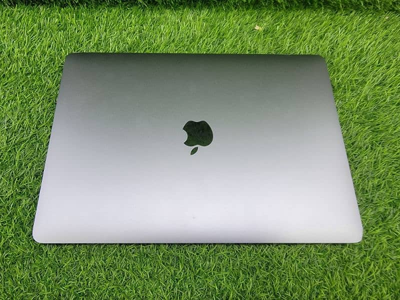 Apple MacBook Pro retina M1 M2 M3 all models available 1