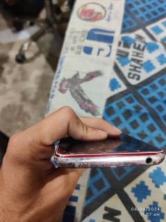 aquos r2 screen and back broken good for parts all parts available 0