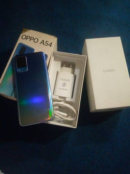 Oppo  A54 4+128GB lush cundion 10/10 complete box no repir  teyp C  . 4