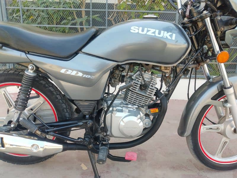 Suzuki GD 110s 5