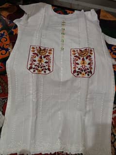 designing suit medium size white color kameez shalwar duppata