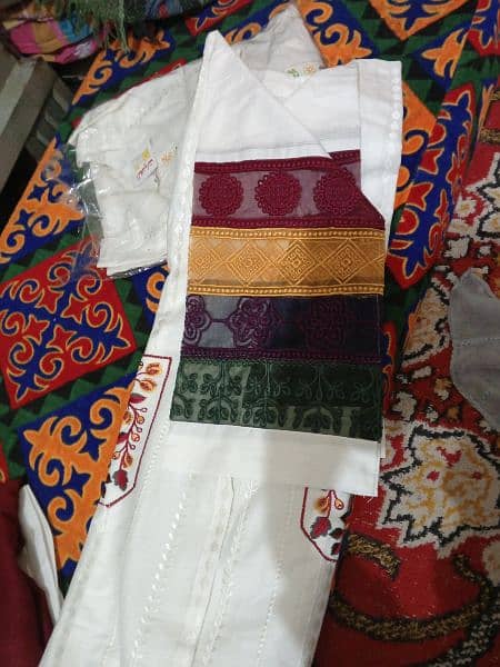 designing suit medium size white color kameez shalwar duppata 2