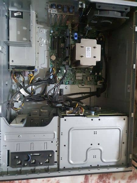 Dell Power edgeT330 Server Machine with Xeon 1270 V5 ddr4 only Barebon 5