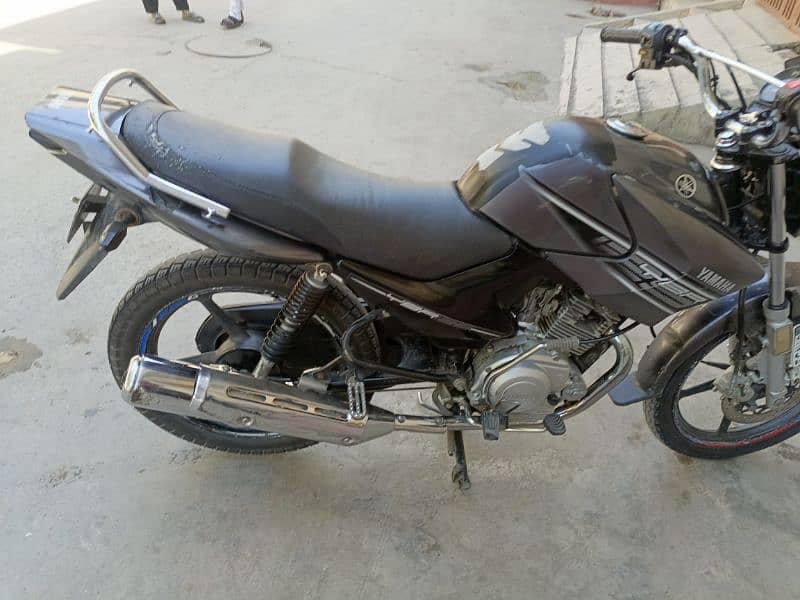 YBR 125 Home Used with Excellent Performance and Quality 9