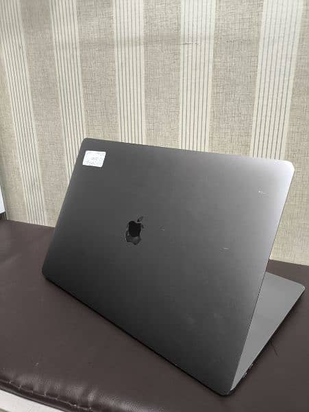 Apple MacBook Pro air i5i7 i9 M1 M2 M3 all models 0