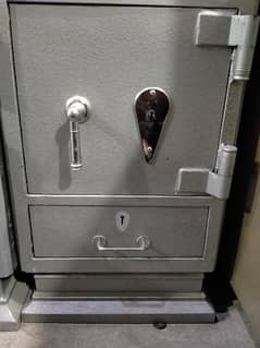 cash locker Tijori safe file locker