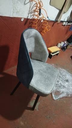 6 pieces chairs