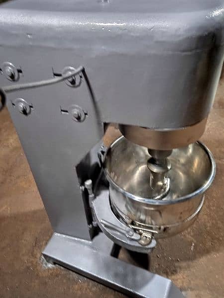 Dough mixer/ dough machine/ Spiral mixture machine/ Flour mixer 18