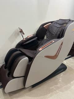 Zero U victor massage chair with air purifier