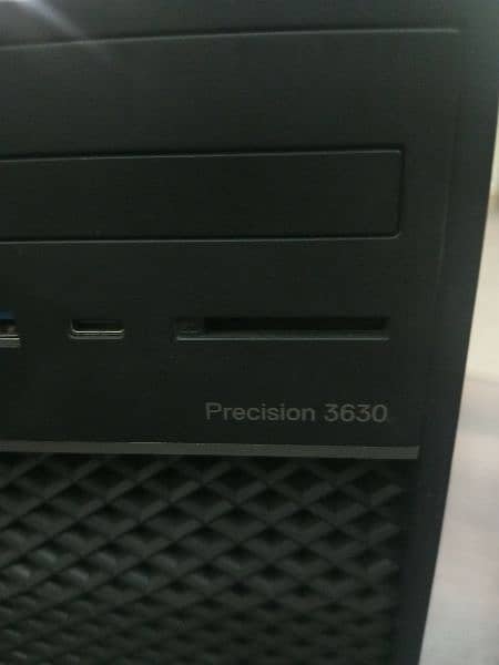Dell Precision 3630 Workstation computer 2