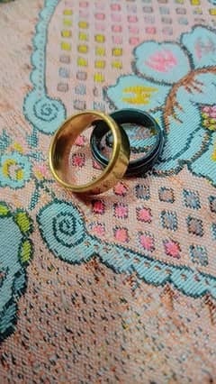 GOLDEN RING LIMITED EDITION+black love ring