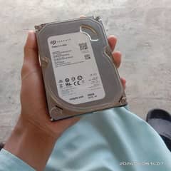 500 GB Hard drive With 4 Games Full 10/10 Condition 0