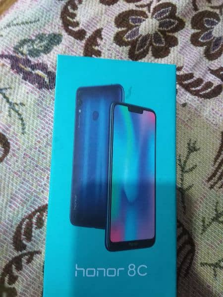 HONOR 8C FOR SALE IN 10/10 CONDITION PTA APPROVED WITH BOXstorage:3/32 4