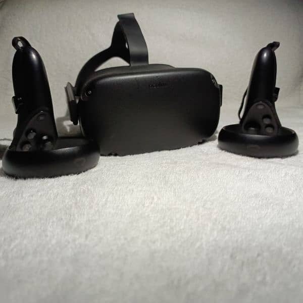 Meta Oculus Quest Standalone VR Box in perfect condition 1