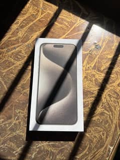 iPhone 15 Pro Max 256 GB Natural titanium 0