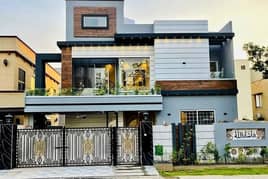 10 Marla Residential House For Sale In Gulabahar Block Bahria Town Lahore