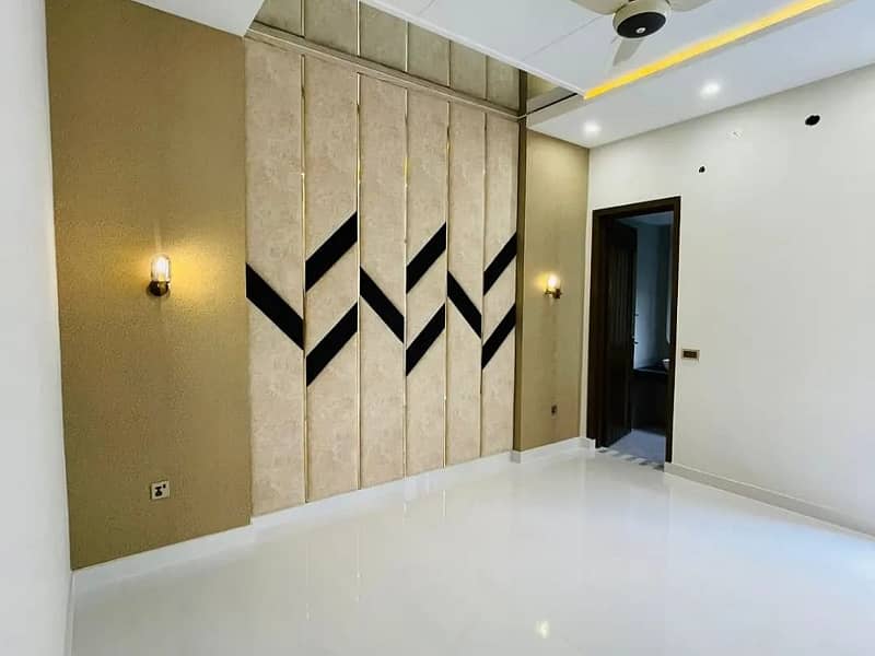 10 Marla Residential House For Sale In Gulabahar Block Bahria Town Lahore 15