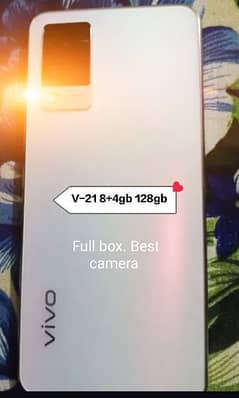 vivo V21 8-128 gb best camera phone fast Charger